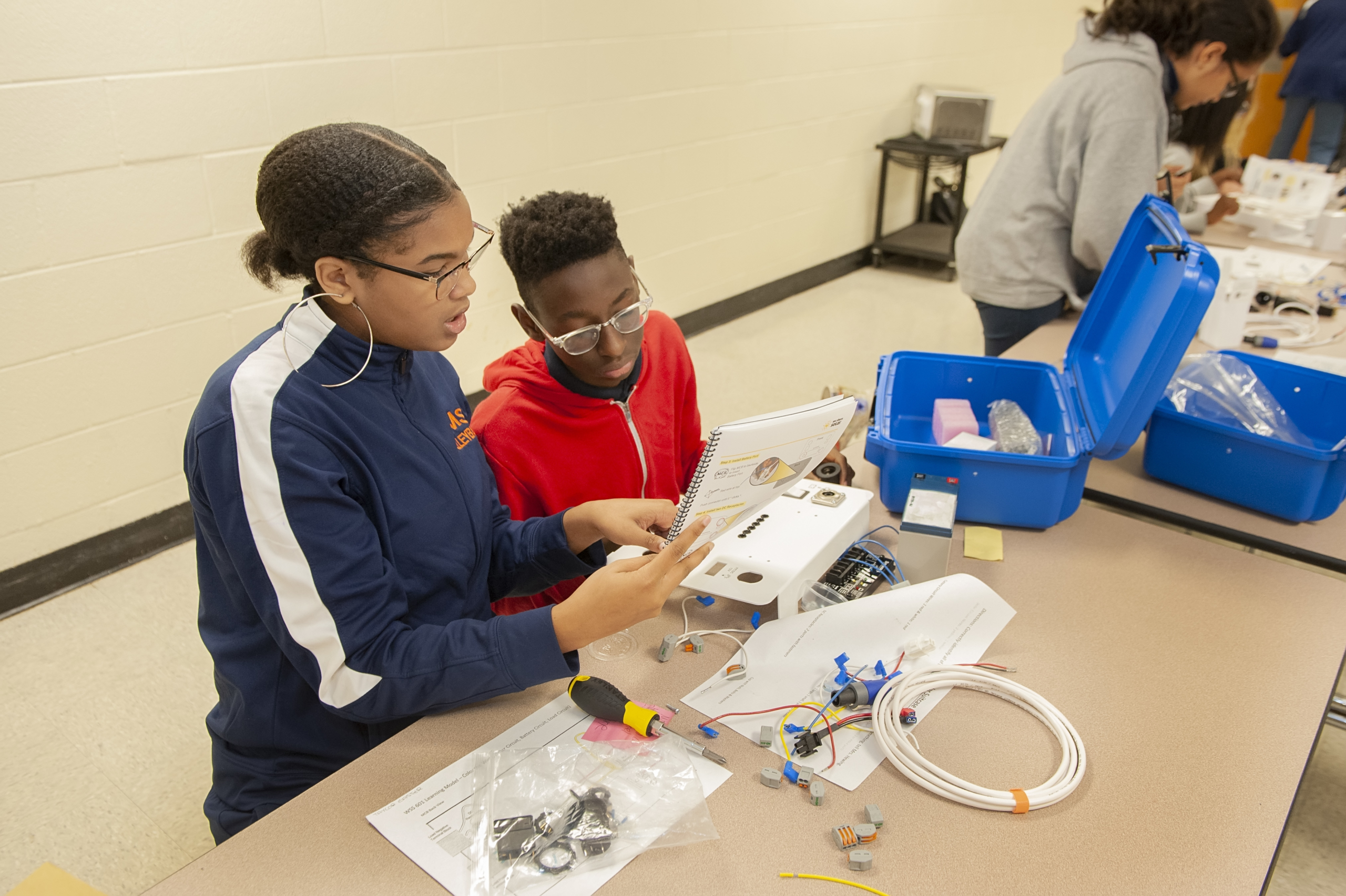 We Care Solar National STEAM Day @ Kennedy Middle School 11 8 18 by Jon Strayhorn 092 2 scaled
